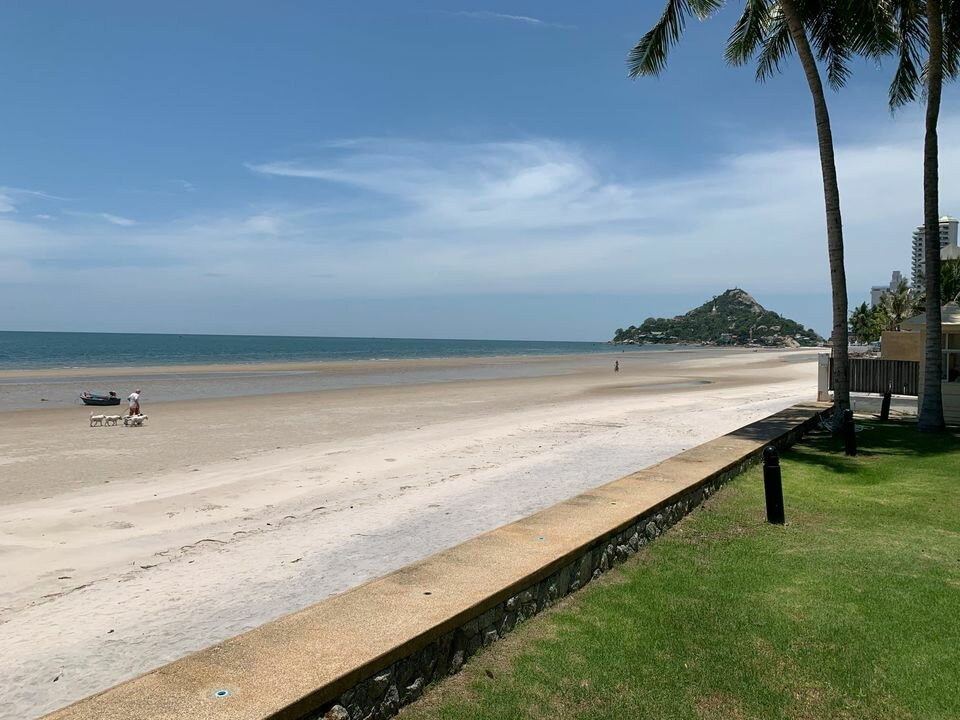 Baan Lonsai: Sea View 2 Bed Condo 