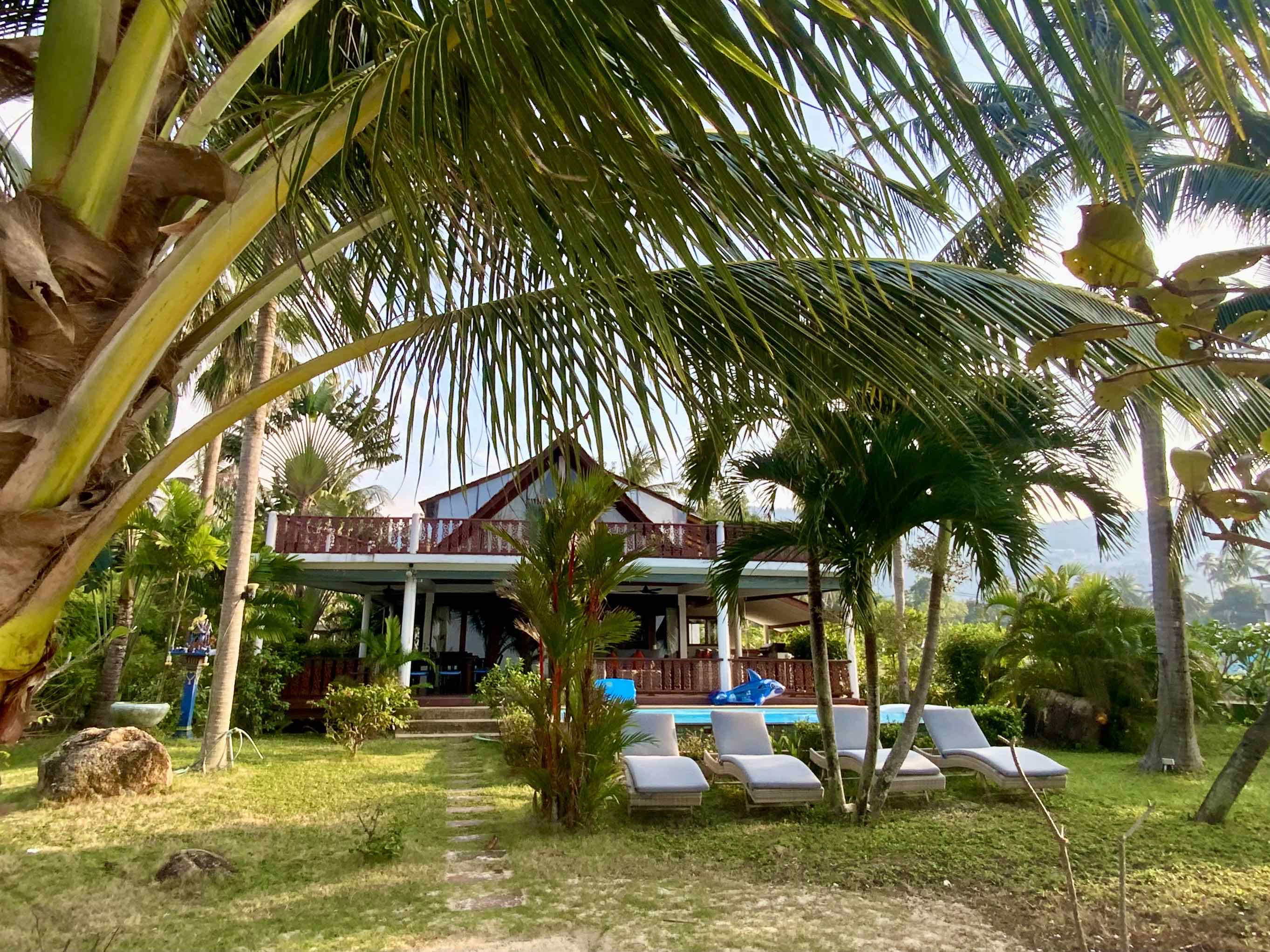 For sale on the beach 4 bedrooms Bang por koh samui 