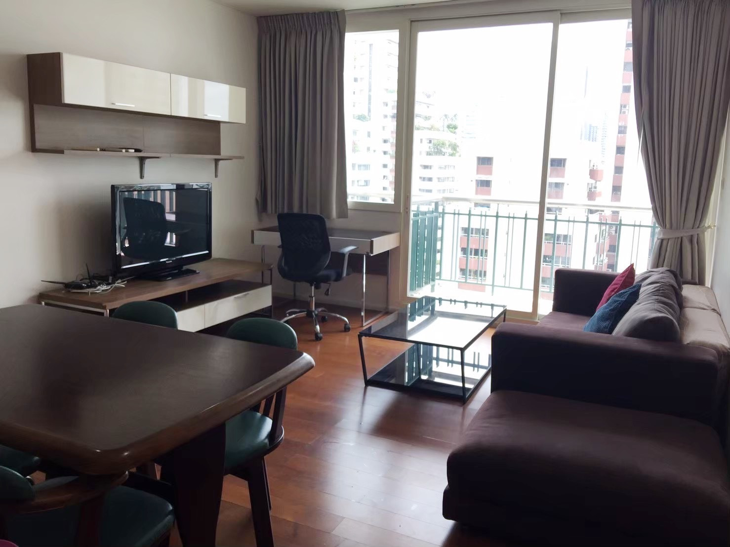 2-bedroom spacious condo for sale close to BTS Asoke 