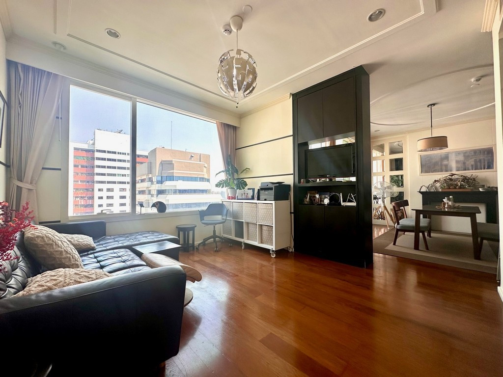 3-bedroom spacious condo for sale close to BTS Asoke 