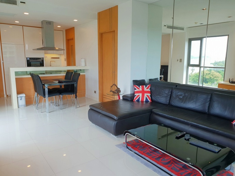 1 bedroom Seaview condo for sale in Pattaya 