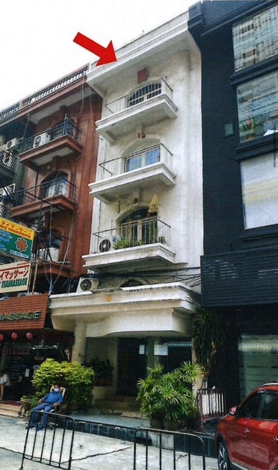 Commercial building for sale close to EmQuartier  Phrom Phong BTS station 