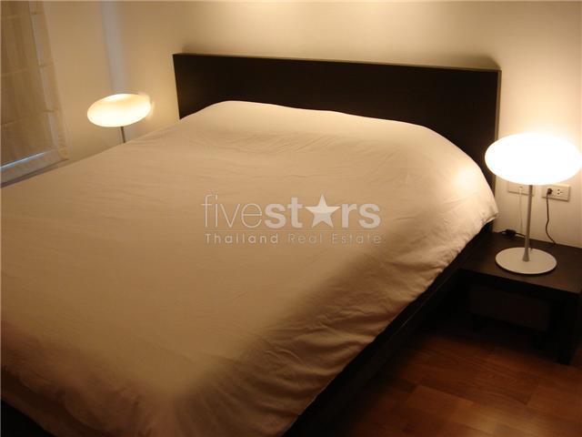 modern  fully furnished condo, near Sathorn and Lumpini park 