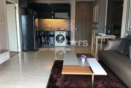 1-bedroom condo for sale close to BTS Ekamai