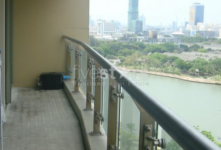 2-bedroom condo for rent on Asoke to Ratchdaphisek road