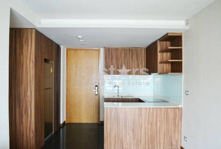 Modern 2 bedrooms condo for rent in Sukhumvit area