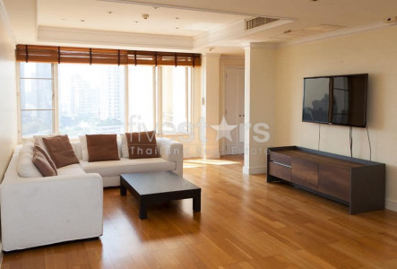 A spacious 3-bedroom unit is available for rent on Thonglor.