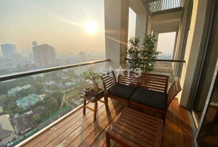 1 bedroom luxury condo for rent at Sukhothai Residences